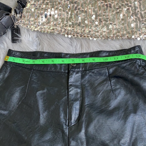 NWOT F21 leather shorts - Picture 6 of 8